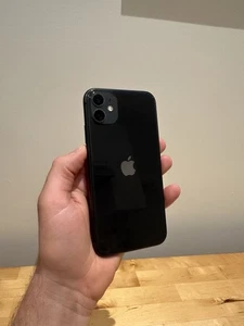 Iphone 11 - 128 Go - unlocked - Photo 1 sur 6