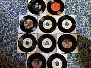 90's Rock 7" Lot(10) Pearl Jam, Petty, Matchbox, Candlebox, Bodeans, R.E.M. etc. - Picture 1 of 9