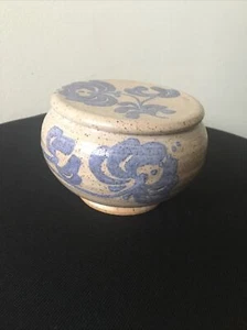 Greg Neal Pottery Cornflower Blue Floral Butter Keeper 1993 - Picture 1 of 8
