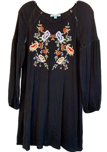 Minikleid Shirt Oberteil She + Sky Gr. M schwarz Blumen bestickt vorne 3/4 Ärmel - Bild 1 von 8