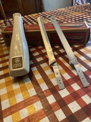 Cuchillo para tallar de colección GE General Electric blanco probado funciona D1EK15 Foto 1 de 3