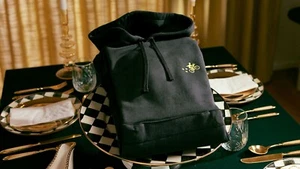 Postmates Takeoutfit Size L Large Hoodie & Pants - Picture 1 of 2