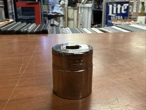 Snap-On Tools USA 3/8 Drive 24mm Metric 6 Point Shallow Chrome Socket FM24 USA - Picture 1 of 3