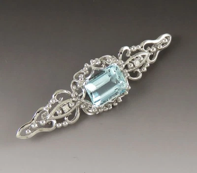 Fabulous 14K White Gold Natural Aquamarine Diamond Gemstone Openwork Bar Pin - Image 1 of 4
