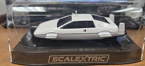 Scalextric C4359 James Bond Lotus Esprit S1 - La spia che mi amava 1/32 slot car - Foto 1 di 4