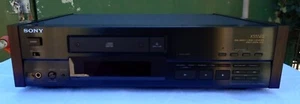 SONY CDP - X555ES - Compact Disk Player - Pari al nuovo con imballo originale - Afbeelding 1 van 7
