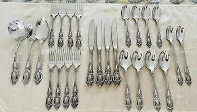 Oneida Deluxe Stainless Flatware MONTE CARLO 25 Piece Service for 4 with Serving - Image 1 of 4