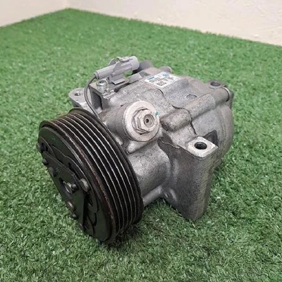 Compresseur clim CITROEN C1 1 phase 3 1.0 12V 883100H010 - Photo 1/4