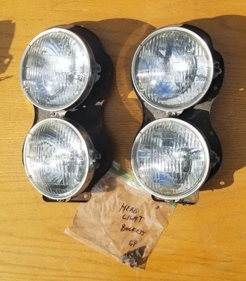 Baldes de faróis PARTING 1963 Pontiac Grand Prix & Bonneville - Imagem 1 de 4