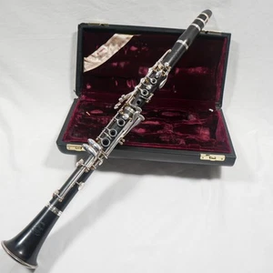 Clarinete Bb de madera intermedio Yamaha YCL-550, ajustado en tienda, ¡bonito! - Imagen 1 de 13