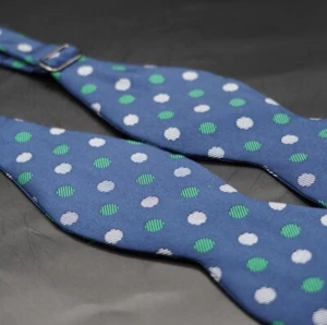 Pajarita BEAU TIES Ltd a lunares verde marino para hombre 100 % seda hecha en EE. UU. - Imagen 1 de 5