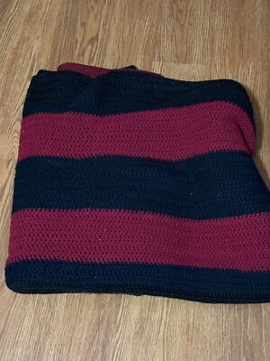 Colcha de ganchillo afgana vintage, preciosa hecha a mano granate a rayas y negra Foto 1 de 3