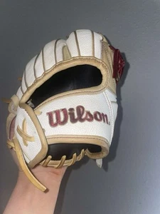 wilson A200 softball glove - Picture 1 of 3