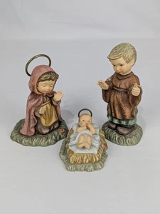Berta HUMMEL Nativity Mary Joseph Jesus Figurine Porcelain 33501 Goebel 1996 - Picture 1 of 12