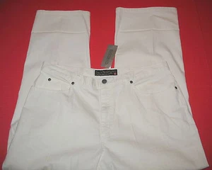 CHICO'S DENIM -NWT- WHITE - CROPPED 5 POCKET STRETCH JEANS - see measurements - Picture 1 of 4