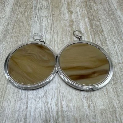 Pendientes Gancho Disco Michael Kors Tono Plata Marrón Grano Acrílico Foto 1 de 4