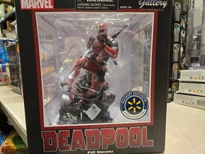 Brand New Marvel Gallery Diorama PVC Deadpool Statue Diamond Select Toys - Picture 1 of 6