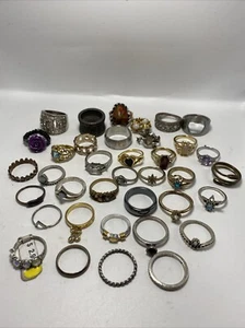Rings Lot Fashion Rings Various Sizes -37 Rings-B13CR3 - Picture 1 of 12