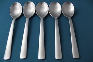5 Place Oval Soup Spoons Helmick Welch SVENSKA / MERIT Satin 18/10 Korea 7" - Picture 1 of 5