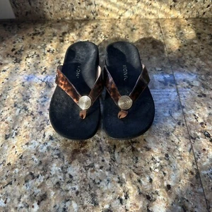 Vionic Hilda Sandals Size 6.5 - Picture 1 of 6