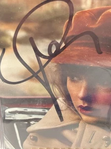 Taylor Swift Signed Red CD Taylor’s Version Autographed Sealed New Swifties - Picture 1 of 9
