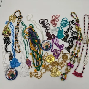 Menge 29 Vintage Karneval Perlen Halsketten Endymion Biesen Zulu Jazz Centurions - Bild 1 von 15