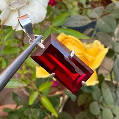 Colgante Rubí Rojo Natural Certificado 22.50 CT Plata 925 - Elegante y Hecho a Mano Foto 1 de 4