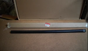 Genuine Honda Body Side Molding 75302S04A01 fit for Honda Civic Right Front Door - Picture 1 of 4