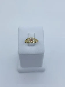 10k Solid Gold Heart Ring - Size 6 - Anillo De Oro Corazon Tamaño 6 - Picture 1 of 6