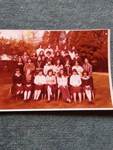 Sk185 Vintage Bw photograph School Girls Fd32 - Picture 1 of 1