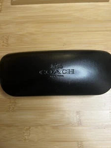 Coach New York Schwarz Hartschale Brillenetui Sonnenbrille Putztuch - Bild 1 von 11