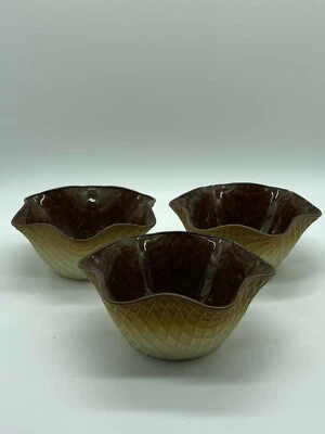 Vintage Set 3 Bormioli Rocco Molded Glass Waffle Cone Ice Cream Bowls Made Italy - Image 1 of 4