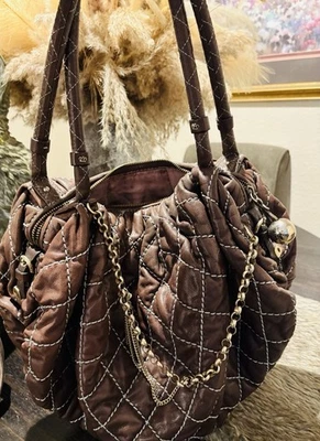 AUTÉNTICO BOLSO DE MANO DE CUERO HOBO ACOLCHADO JUICY COUTURE VINTAGE AUTÉNTICO Foto 1 de 4