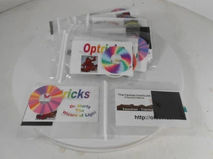 35 RAINBOW PEEPHOLE OPTICS EXPERIMENTS CARDS With Filter Optricks - Picture 1 of 3