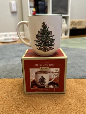 Spode Christmas Tree 14 Ounce Cafe Mug, Green Rim, Holiday Dinnerware NIB - Image 1 of 2