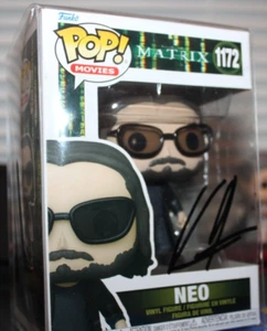 KEANU REEVES SIGNED MATRIX FUNKO POP - Picture 1 of 2