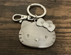 A Rare Heavy Modern Vintage Sanrio 2020 Hello Kitty Keychain Key Ring Key Fob - Picture 1 of 2