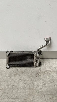 Radiador refrigerador de óleo do motor BMW E82 E88 N54 N55 1 Series 135i 17217564702 - Imagem 1 de 4