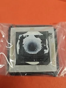 Compaq Alpha 21364 EV7 IB21364 1150 VP7 2003 Vintage Gold Ceramic CPU Proces. K1 - Picture 1 of 5