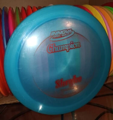 Innova CHAMPION SHRYKE, DRIVER DE DISTANCIA 13/6/-1/2 AZUL, Disc Golf Foto 1 de 2