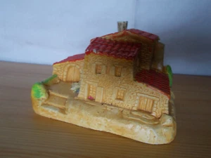 ANCIEN  miniature mas maison provencale platre peint 14cm - Picture 1 of 7