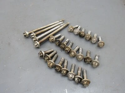 Herrajes de montaje de pernos de cárter de aceite BMW 335i N55 F30 2012-2015 OEM Foto 1 de 4