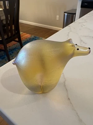 Vintage Orient & Flume iridescent art glass bear figurine. - Image 1 of 4