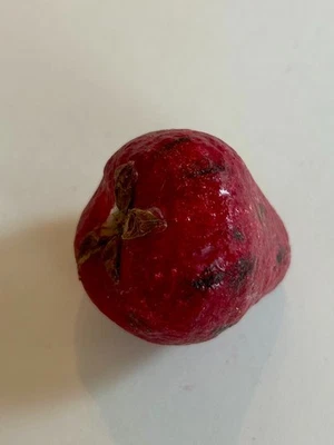 Fruta de piedra de alabastro vintage FRESA ROJA GRANDE tamaño real realista Foto 1 de 3