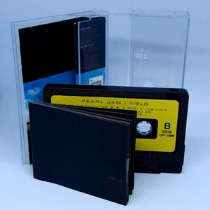 Pearl Jam - Yield (Cassette Tape), Rare 1997 Korean ver. w/ booklet Eddie Vedder - Picture 1 of 6