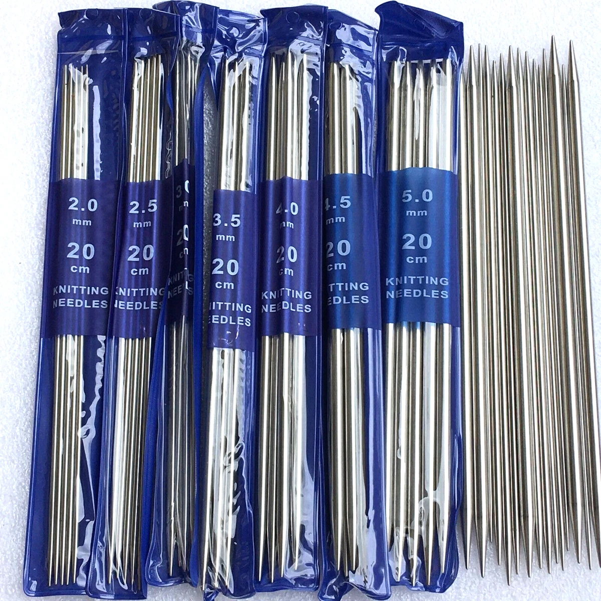 Addi Steel Crochet Hook US Size 10 (1.25mm) With 10 Stitch Markers - 5 Inch