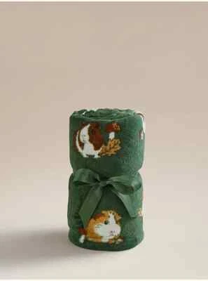 GUINEA PIG GREEN THROW BLANKET SUPERSOFT 120x150 BRAND NEW + FREE POST - Image 1 of 3