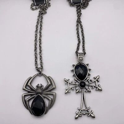 2 Cadena Colgante Grande Piedra Negra Cruz y Araña Halloween Unisex Gris Carbón Foto 1 de 4