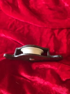 Metal Single Rope Pulley. Suitable For Kitchen Pulley. Screw Mount. - Picture 1 of 3