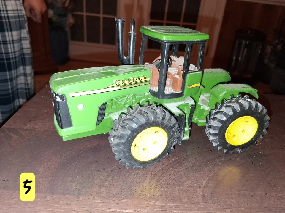 1988 John Deere 8760 Tractor Toy Replica special edition - Image 1 of 1